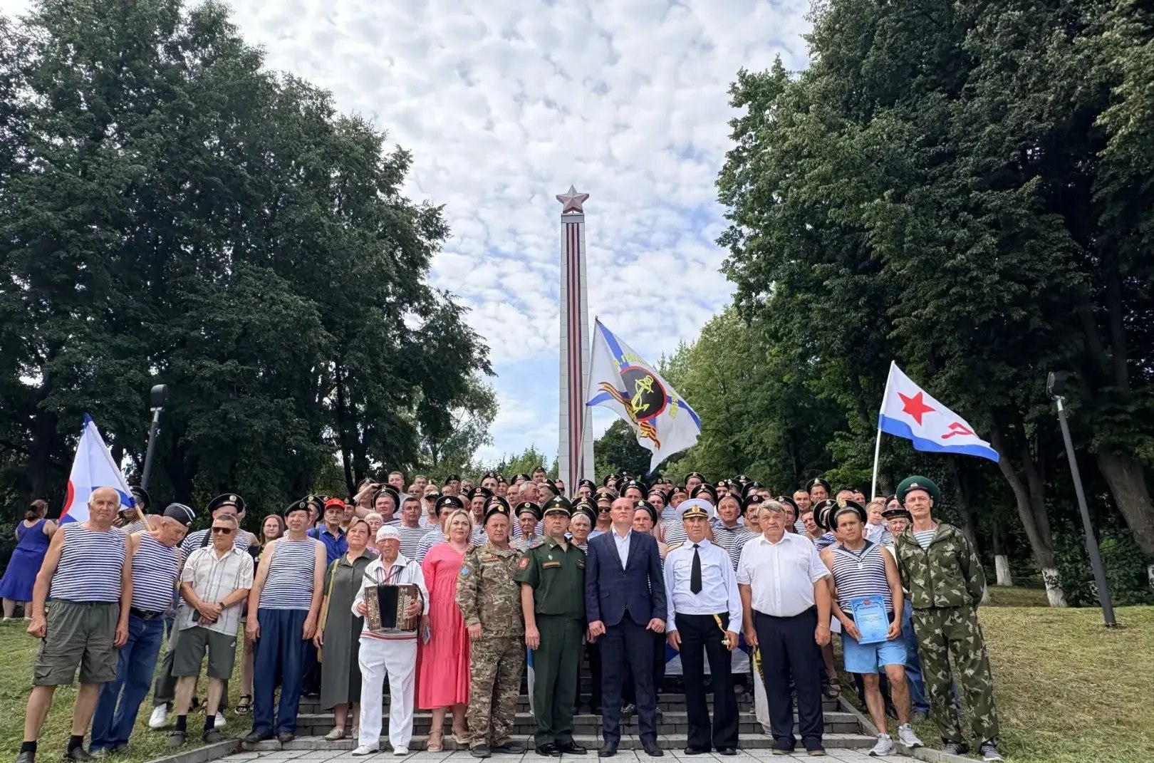 ⚓Уважаемые ветераны флота, военнослужащие и все, кто связал свою жизнь с морской службой!