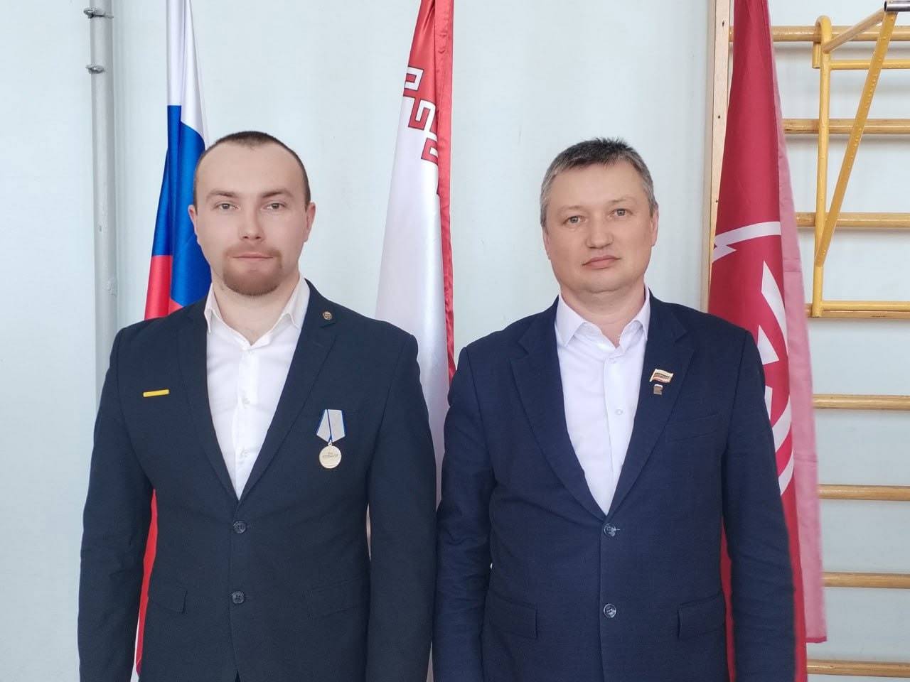 Вчера стартовал военно-патриотический и оборонно-массовый месячник в СОШ №3 им.С.Н.Сивкова г.Козьмодемьянска