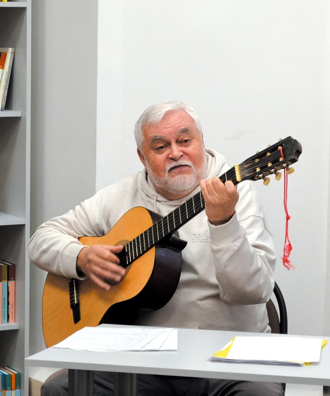 РОМАНТИКА БАРДОВСКОЙ ПЕСНИ