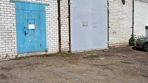Сдается в аренду отапливаемое помещение площадью 174 кв.м.