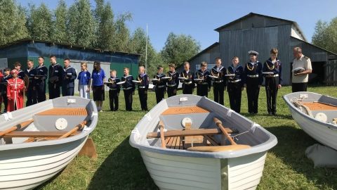 Самырык корабел- влак вӱдыш у шлюпкым волтеныт да походыш каеныт