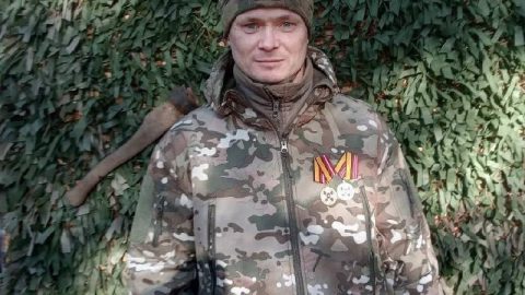 Администрация города Козьмодемьянска с прискорбием сообщает о гибели жителя нашего города - младшего сержанта Иванова Михаила Сергеевича. Иванов Михаил Сергеевич родился 30.10.1979г. в г.Козьмодемьянске Марийской АССР. Окончил 9 классов средней общеобразо