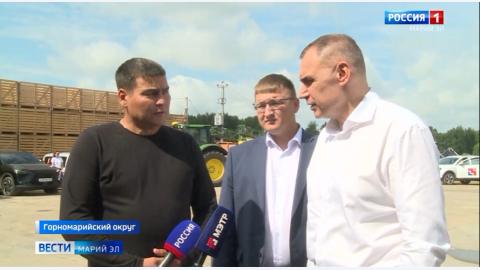 Глава Марий Эл оценил обновлённый стадион и развитие фермерского хозяйства в Горномарийском округе