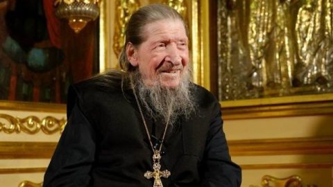 Сегодня, в Крещенский сочельник, 18 января, духовнику Йошкар-Олинской и Марийской епархии, настоятелю храма Рождества Пресвятой Богородицы села Сумки архимандриту Иоанну (Барсукову) исполняется 97 лет!