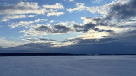 Рыбаков предупреждают о тонком льде на Волге в Марий Эл
