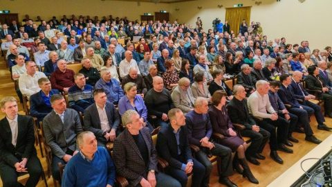 Лучшим специалистам отрасли бытового обслуживания и ЖКХ Марий Эл вручены награды