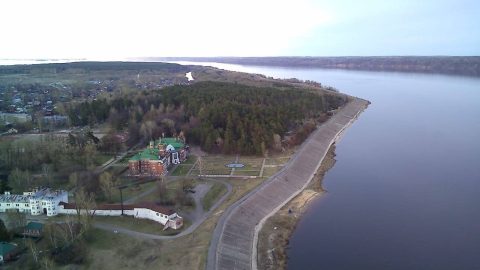 ⛴️ Паромная переправа Юрино-Сумки, соединяющая волжские берега, 18 ноября закончила свою работу в рамках навигации 2025 года.