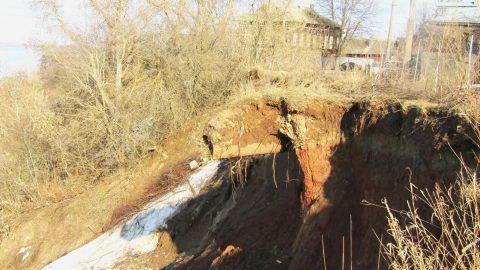 Новое обрушение оврага по ул.Некрасова весной 2026 года 😳