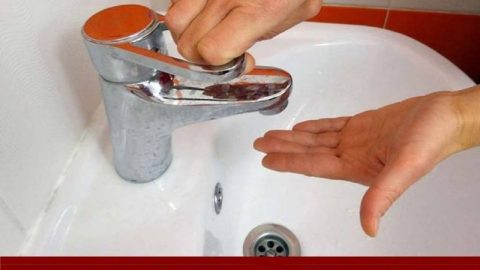 ВНИМАНИЕ! Аварийная ситуация на водопроводе МУП "Водоканал" информирует жителей города о прорыве водопровода.